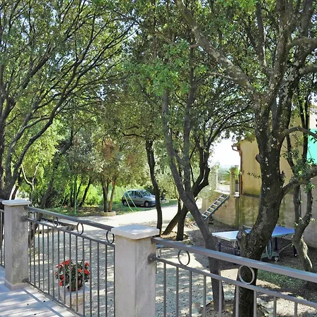 In With Private Pool Vila Lédenon